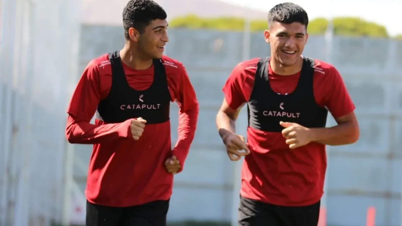 Sivassporlu Futbolcular Dünya Listesinde! 