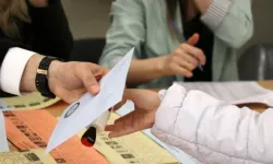 Komşu İlimizde Meclis'te Bakın Kimler Var? 