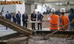 Prens Edward Türkiye'de Konut Sitesi Çalışmalarını İnceledi 