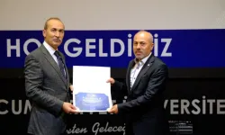 SCÜ’de “hizmet” ödülleri dağıtıldı!