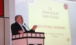 Sivas'ta Umreye Gideceklere Seminer Verildi 