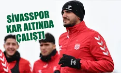 Sivasspor Kar Altında Çalıştı