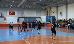 Gemerek'te kurumlar arası voleybol turnuvası düzenlendi