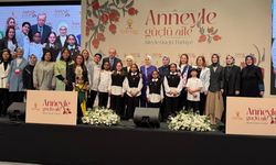 Rukiye Toy’un Organize Ettiği Programda Erdoğan Çifti Annelerle Buluştu