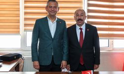 Özgür Özel'e AKM'de Saldırı: CHP Sivas'tan Sert Tepki