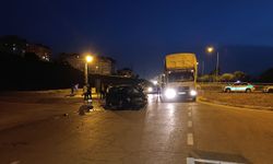 Şarkışla'da otomobil çarpıştı: 4 kişi yaralandı