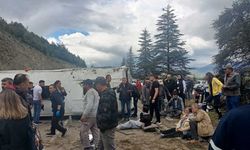 Yağış nedeniyle kayganlaşan yolda yolcu midibüsü kaza yaptı: 16 yaralı