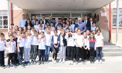 Sivas Valisi, Öğrencinin Davetini Kırmadı