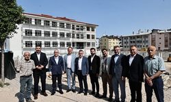 Sivas'ta protokolden okul inşaatında inceleme