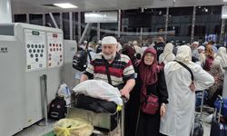 Sivaslı hacılar yurda döndü!