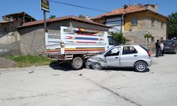 Sivas'ta Trafik Kazası: 3 Çocuk Yaralandı
