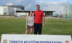 Sivaslı Atlet Dilan Yılmaz’dan Çifte Başarı!