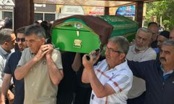 Sivas Nüfus Müdürü Çakmur'un Acı Günü! Annesini Son Yolculuğuna Uğurladı!