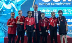 Minik Kadın Güreşçilerden Büyük Mücadele
