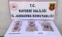 Mide ve bağırsaklarında 3 kilo uyuşturucuyla yakalandılar