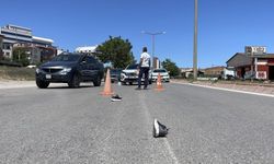 Sivas'ta nakliye kamyonu yayaya çarptı!