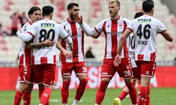 Sivasspor İç Sahada Direndi Deplasmanda Dağıldı!