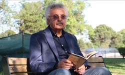Bağımsızlık mücadelesini geleceğe taşımada dizelerin gücüne inanıyor