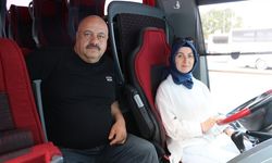 Sivaslı kadın hayalini gerçekleştirdi, kocası ile aynı otobüste şoförlük yapıyor