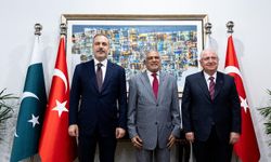 Bakan Fidan ve Bakan Güler, Pakistan Dışişleri Bakanı Ishaq Dar ile görüştü