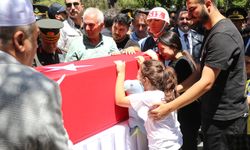 Sivas'ın yüreği yanıyor! Şehit Üzüm'ün kızının vedası yürekleri dağladı!