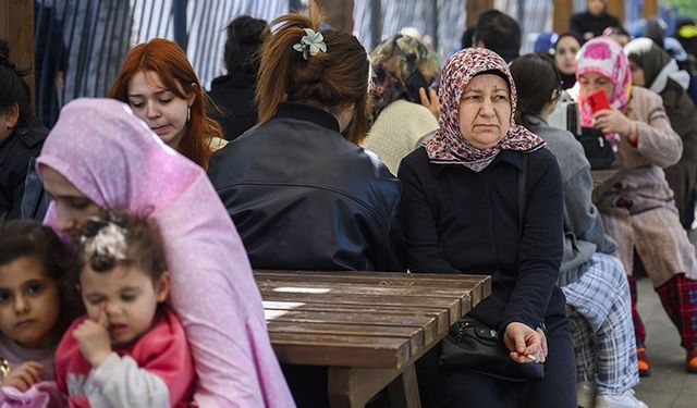İstanbul'da 266 artçı deprem meydana geldi