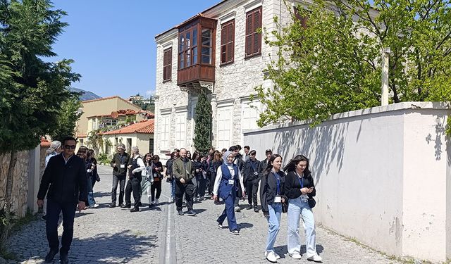 Sivaslı öğrenciler  Söke’de buluştu