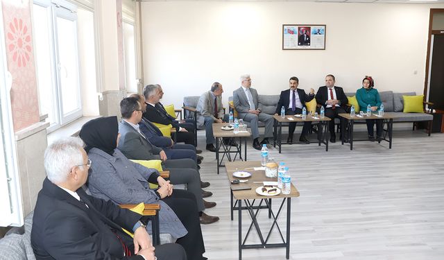 Okullar Bölgesi  müdürleri toplandı