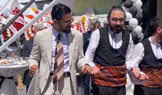 Ünlü manken Magno Scavo Sivas'ta halay çekti