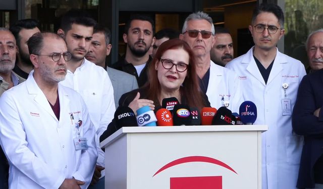 Sırrı Süreyya Önder'in doktorlarından açıklama: Ölüm riski yüksek!