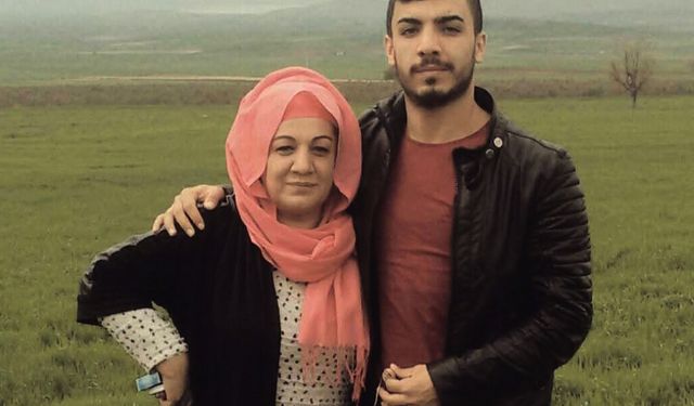 Kazada ölen anne ile oğlu yan yana toprağa verildi