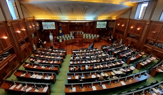 Kosova Meclisi'nde yeni meclis başkanı seçilemedi