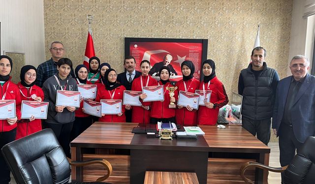 Sivas Kız Anadolu İmam Hatip, fırtına gibi