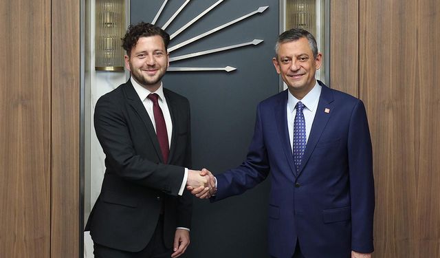 Özel, Almanya Yeşiller Partisi Eş Genel Başkanı Banaszak ile görüştü