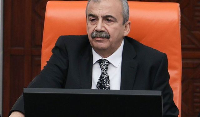 Sırrı Süreyya Önder, rahatsızlığını TBMM Genel Kurulu'nda anlatmıştı