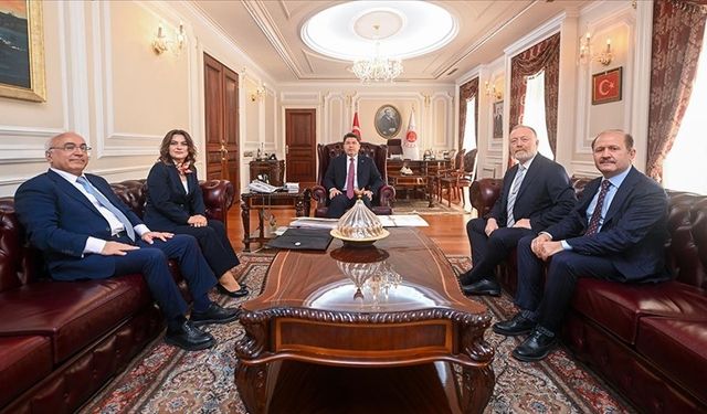 Adalet Bakanı Tunç, DEM Parti heyetini kabul etti