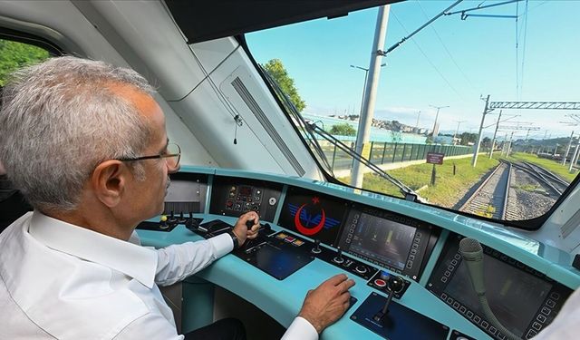 1 Milyon 660 Bin Yolcuyla Taçlandı: Sivas YHT 2 Yaşında!