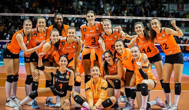 Eczacıbaşı Dynavit'te yaprak dökümü yaşandı