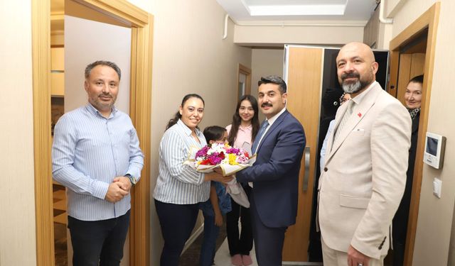 Bir Öğrencinin Başarısı İçin Yola Çıktılar: Veli Ziyaretleriyle Eğitime Destek