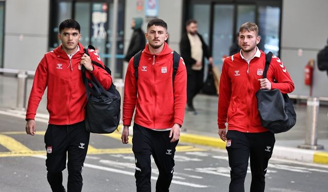 23 Kişilik Sivasspor Kafilesi İstanbul'da