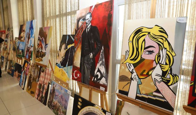 200 resim görücüye çıktı
