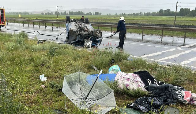 Sağanak Yağış Kaza Getirdi! 1 Ölü, 3 Yaralı