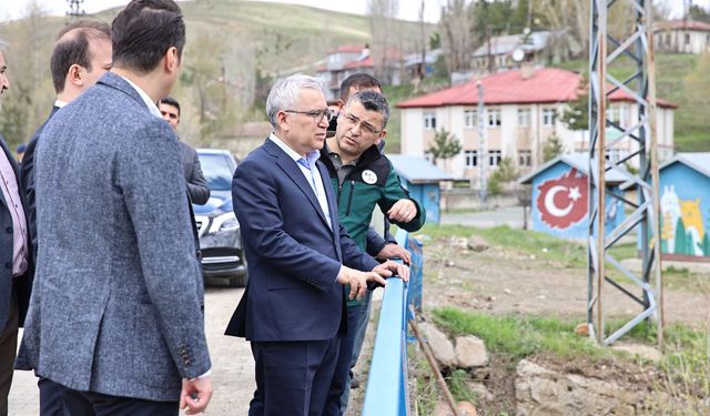 İmranlı'da Kızılırmak Kanalı Projesi'nde çalışmalar sürüyor