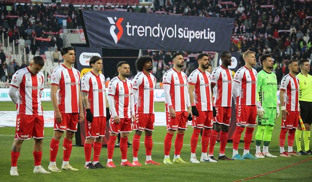 Sivasspor’da 2 Futbolcu Cezaya Doğru!