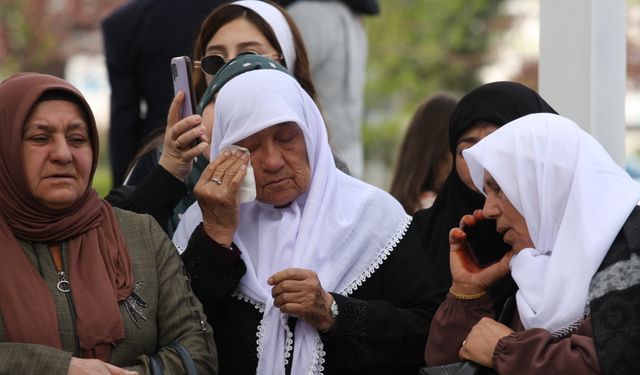 Yıllardır bu anı bekliyorlardı! Göz yaşlarına hakim olamadılar