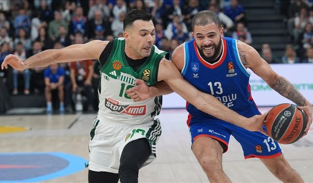 Anadolu Efes Panathinaikos'u ağırlıyor
