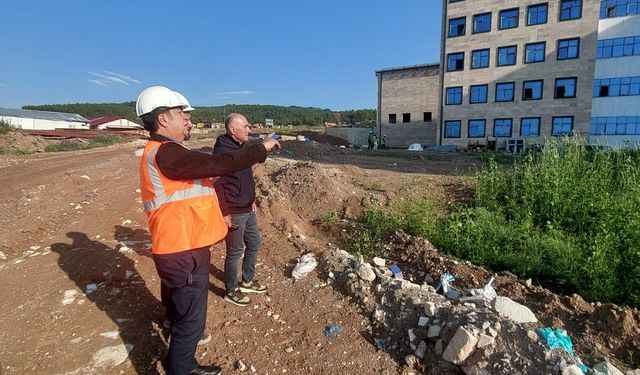 Rektör Şengönül, Dev Hastane İnşaatını Yerinde İnceledi!
