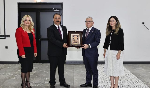 Sivas'a Veda Ettiler