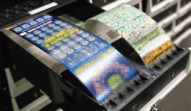 Şansın böylesi! Çöpten çıkardığı biletten 80 bin dolar kazandı