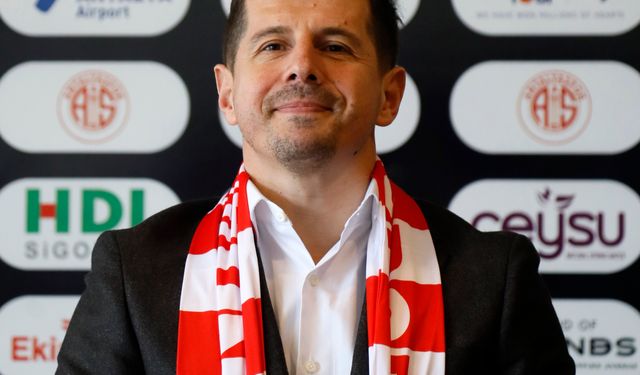 Emre Belözoğlu istifa etti